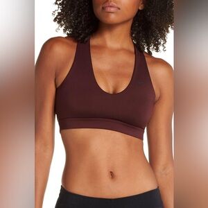NIKE Indy Dri-Fit Strappy Soft Burgundy Sports Bra